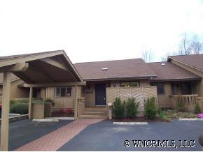 703 Red Oak Drive, Hendersonville, NC 28791