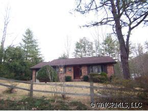 265 Timberlane Dr, Etowah, NC 28729