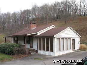 883 Oxner Cove Rd, Waynesville, NC 28786