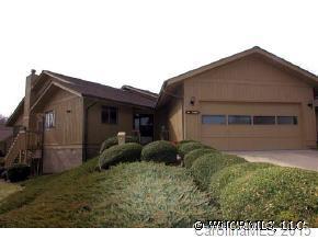 402 Red Oak Drive, Hendersonville, NC 28791