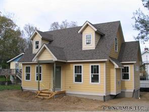 18 Galax Ave., Asheville, NC 28806