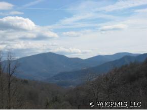 156 Raven Rock Dr., Waynesville, NC 28786