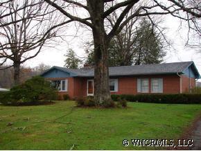 197 Bannerfarm Road, Mills River, NC 28759