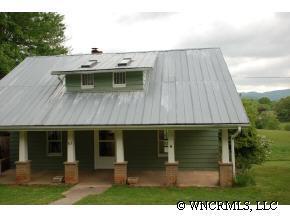 82 Highland Street, Weaverville, NC 28787