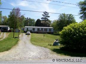 426 Carolina Circle, Hendersonville, NC 28792