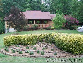 137 Eastwood Ave, Swannanoa, NC 28778