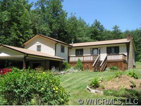 138 Clear Stone Rd, Hendersonville, NC 28792