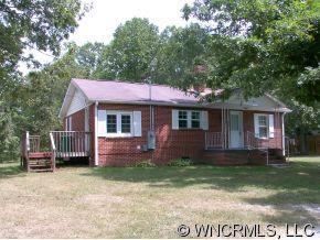 102 Old Wagon Trail, Hendersonville, NC 28791