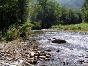 326 Ewart Wilson Rd., Burnsville, NC 28714