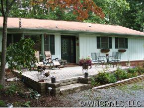 185 Surry Lane, Hendersonville, NC 28791