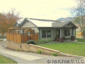 136 Assembly St., Waynesville, NC 28786