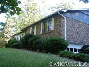 611 Rugby View Pl, Hendersonville, NC 28791