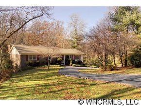 223 Haywood Knolls Drive, Hendersonville, NC 28791