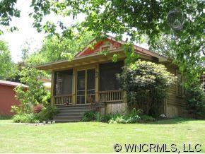 7 Oakland St., Weaverville, NC 28787