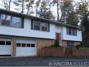 38 Ferenvilla Drive, Hendersonville, NC 28791