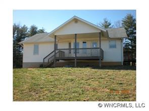 36 Northview Ln., Hendersonville, NC 28792