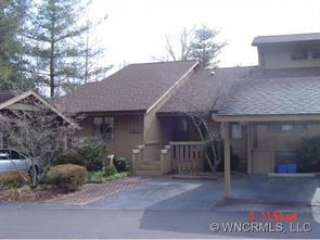 302 Spanish Oak Ln., Hendersonville, NC 28791