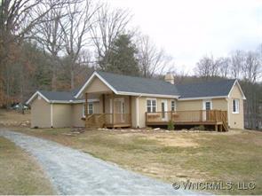 202 Ciccone Dr., Hendersonville, NC 28791