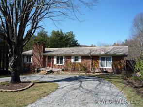 120 Bumont Dr, Hendersonville, NC 28739