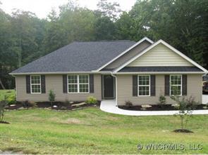 202 Hondah Rd, Brevard, NC 28712