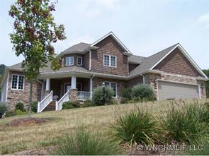 136 Twin Courts Drive, Weaverville, NC 28787