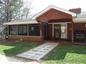 274 Moffitt Branch Rd., Asheville, NC 28805