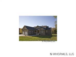 11 Dazzling Brook Ln., Waynesville, NC 28786