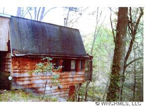 703 Hemlock Falls Trail, Bat Cave, NC 28710