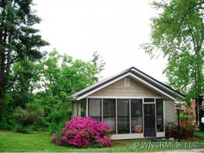233 Davis St., Hendersonville, NC 28739
