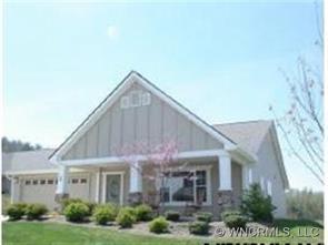 64 Winter Wren Circle, Hendersonville, NC 28792