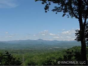 156 Sutton Place, Hendersonville, NC 28791