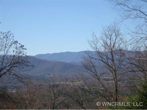 624 Goldview Drive, Hendersonville, NC 28791