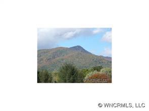 136 Lum Boone Cir., Waynesville, NC 28786