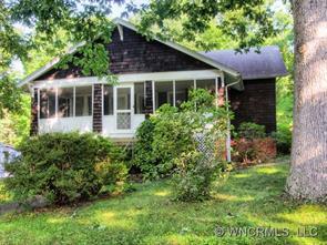 105 Alexander St., Black Mountain, NC 28711