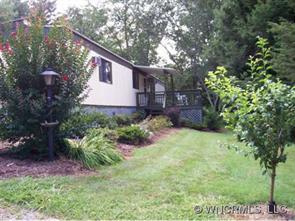 11 Garrison Road, Weaverville, NC 28787