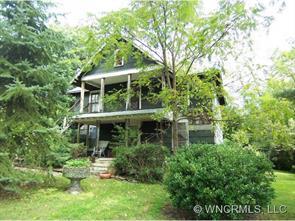 12 Dunlap Rd., Hendersonville, NC 28792