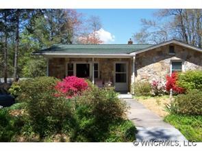 706 Carolina Avenue, Hendersonville, NC 28739