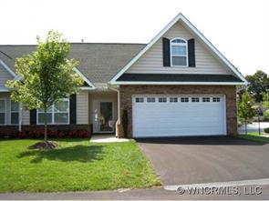 26 Victoria Park Dr., Hendersonville, NC 28792