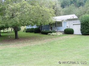 995 Cattail Creek Road, Burnsville, NC 28714