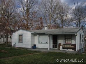34 Princeton Dr., Asheville, NC 28806