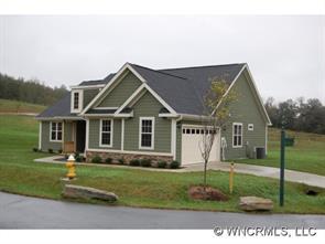 17 Black Iron Ln, Hendersonville, NC 28792