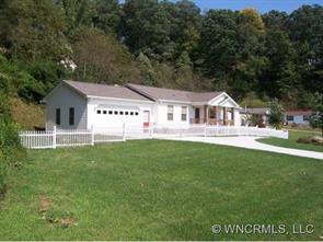 126 4th Street, Waynesville, NC 28786