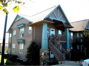 2502 Deermouse Way, Hendersonville, NC 28792