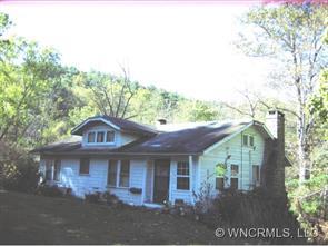59 Rice Branch Rd., Asheville, NC 28804
