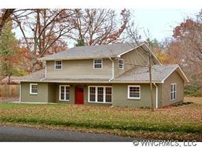 2216 Fynch Street, Hendersonville, NC 28791