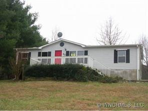 65 Crimson Ln., Hendersonville, NC 28792