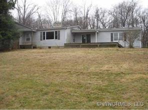 11 Gombroom Way, Swannanoa, NC 28778