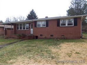 624 Hebron Rd, Hendersonville, NC 28739