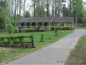 150 Westview Dr, Hendersonville, NC 28791