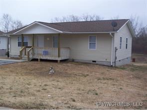 29 Kay Thomas Dr., Hendersonville, NC 28792